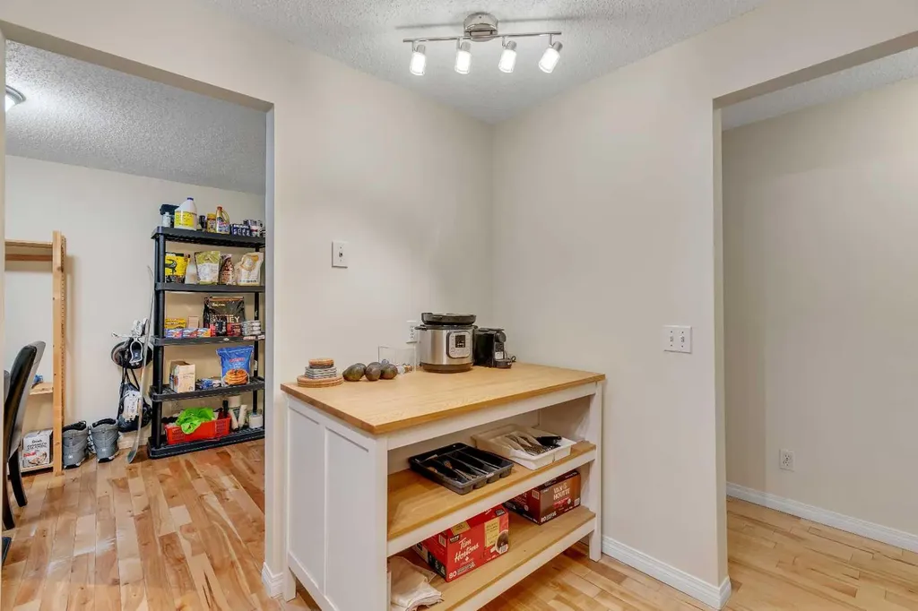 1919 17 Avenue SW Calgary AB T2T 0E9