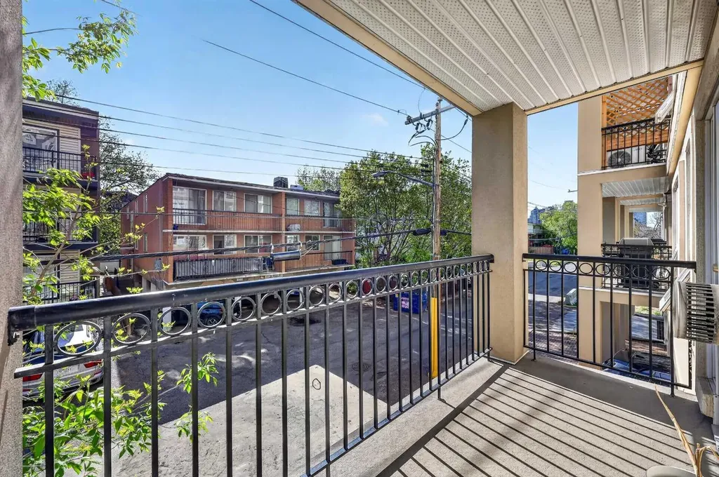 630 10 Street NW Calgary AB T2N 1W3