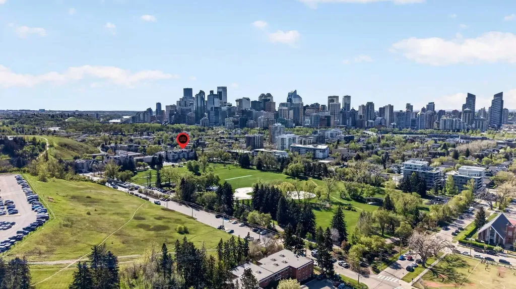 630 10 Street NW Calgary AB T2N 1W3