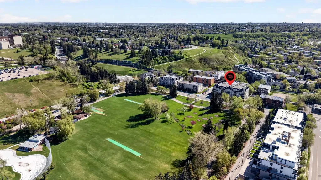 630 10 Street NW Calgary AB T2N 1W3