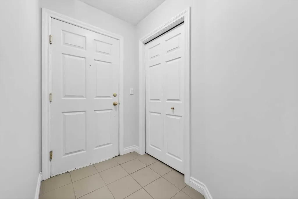 630 10 Street NW Calgary AB T2N 1W3