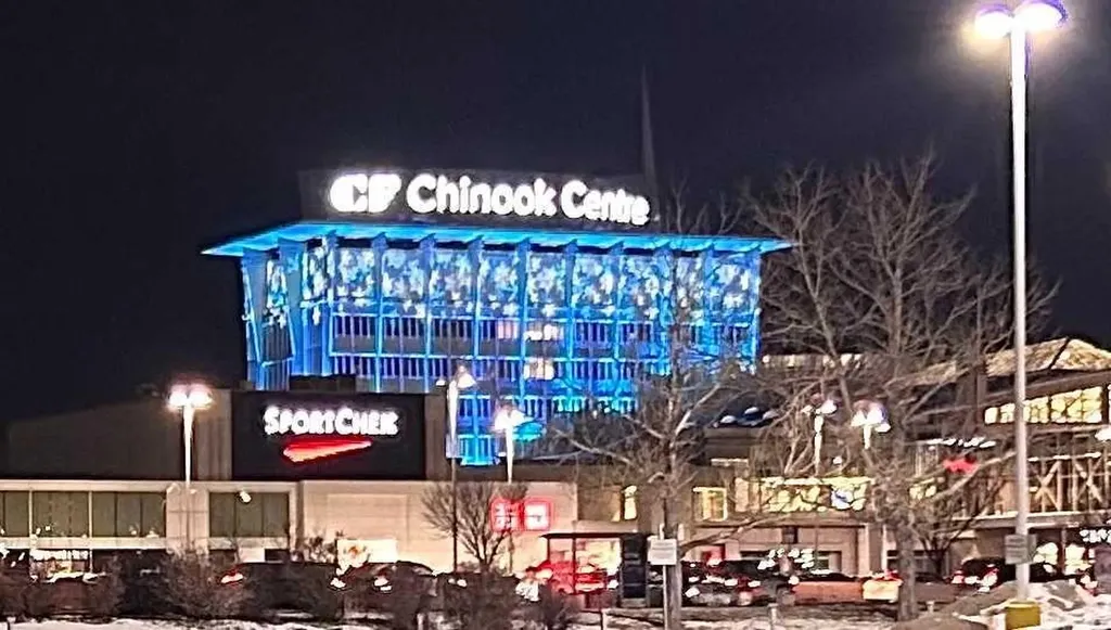 617 56 Avenue SW Calgary AB T2V 0G9