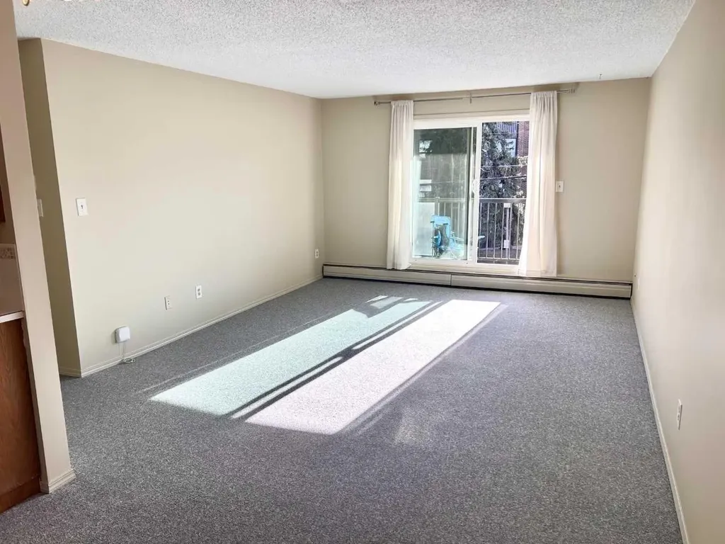 617 56 Avenue SW Calgary AB T2V 0G9