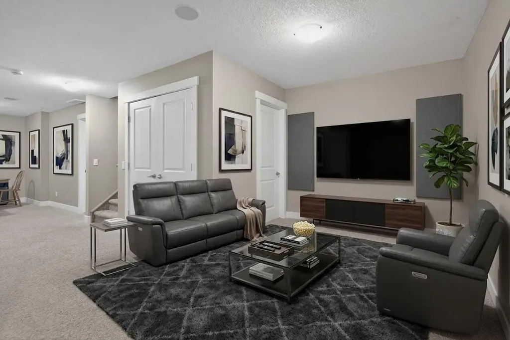 523 34 Street NW Calgary AB T2N 2X8
