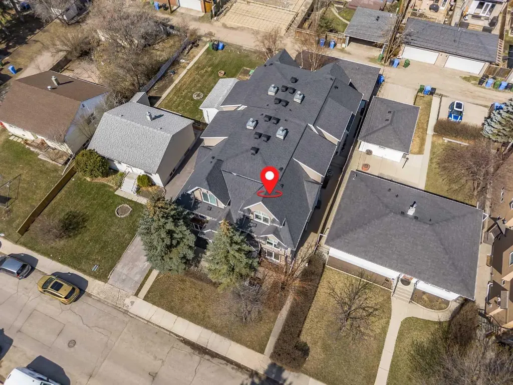 523 34 Street NW Calgary AB T2N 2X8