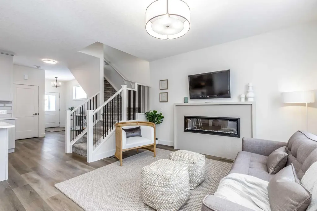 432 Rivercrest Road Cochrane AB T4C 3C6