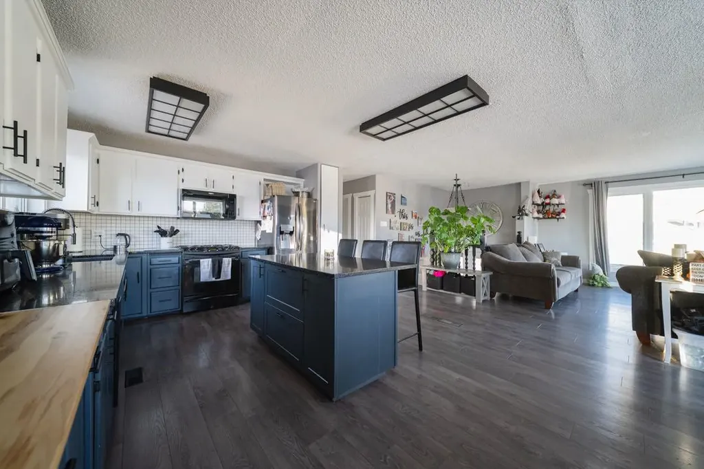 115 Christina Court Fort Mcmurray AB T9K 1H3