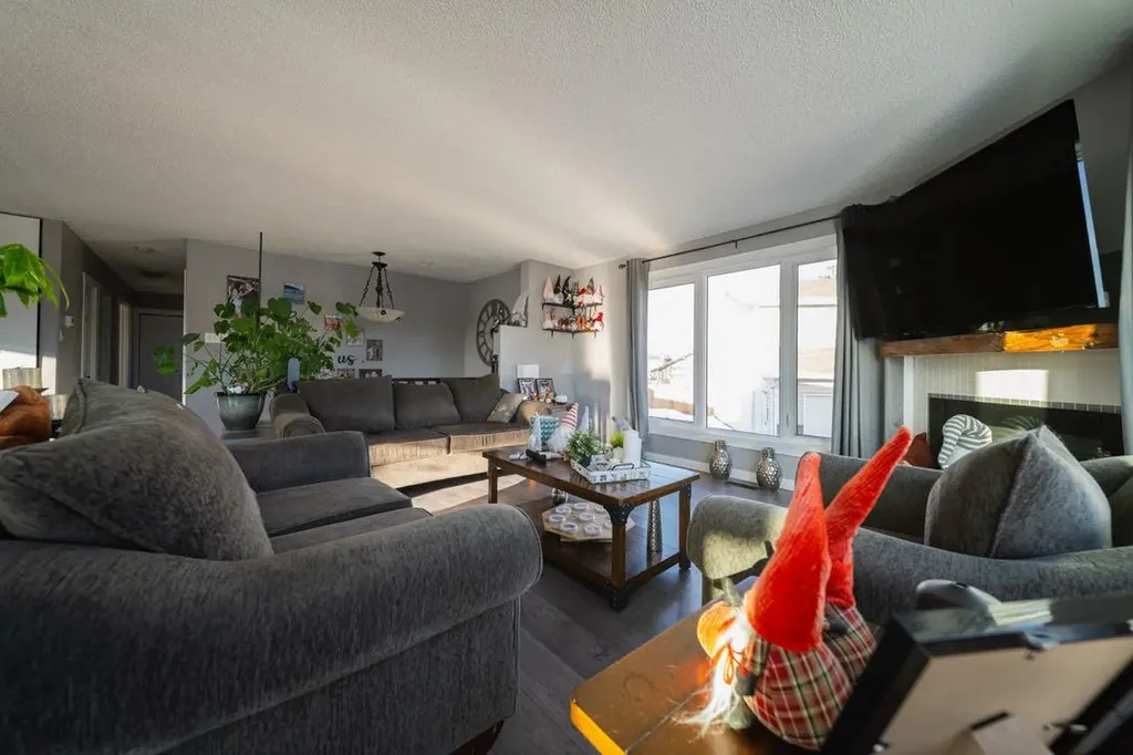115 Christina Court Fort Mcmurray AB T9K 1H3