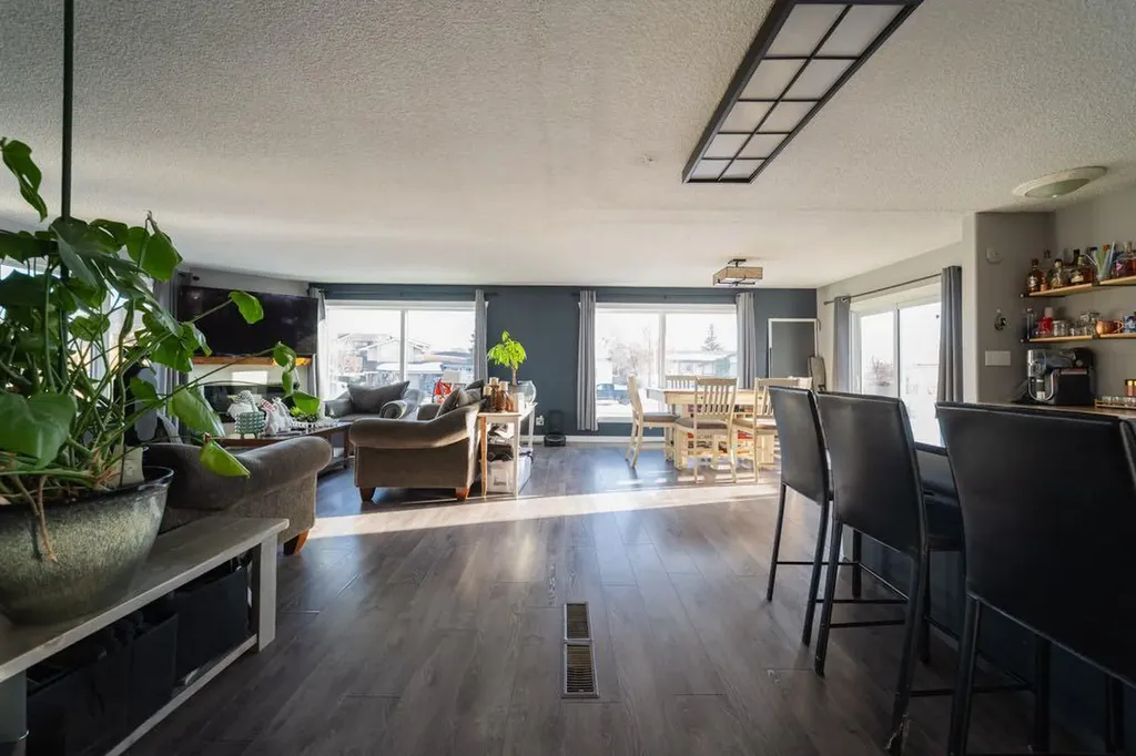 115 Christina Court Fort Mcmurray AB T9K 1H3