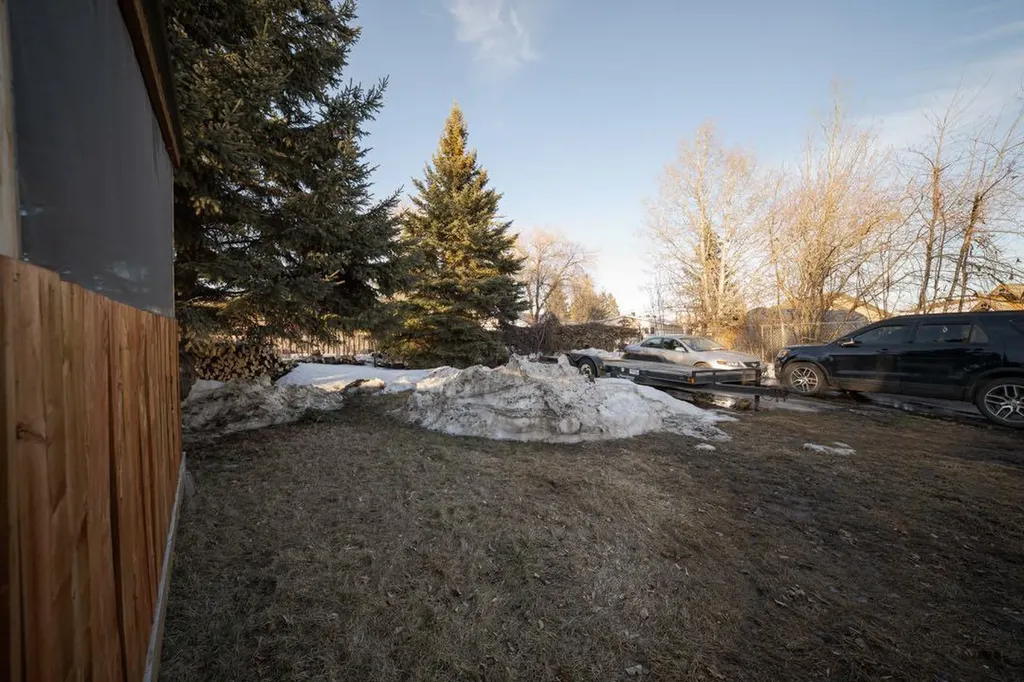 115 Christina Court Fort Mcmurray AB T9K 1H3