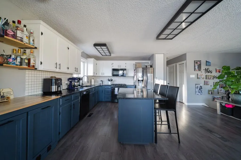 115 Christina Court Fort Mcmurray AB T9K 1H3