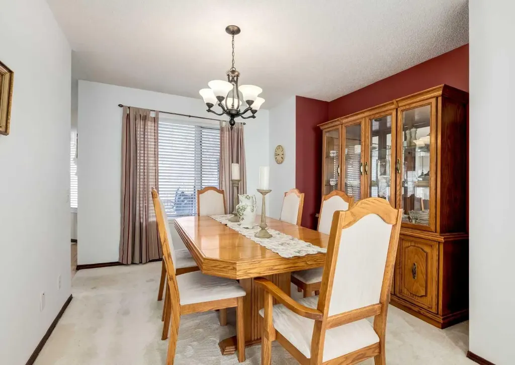 83 Gleneagles Close Cochrane AB T4C1N7