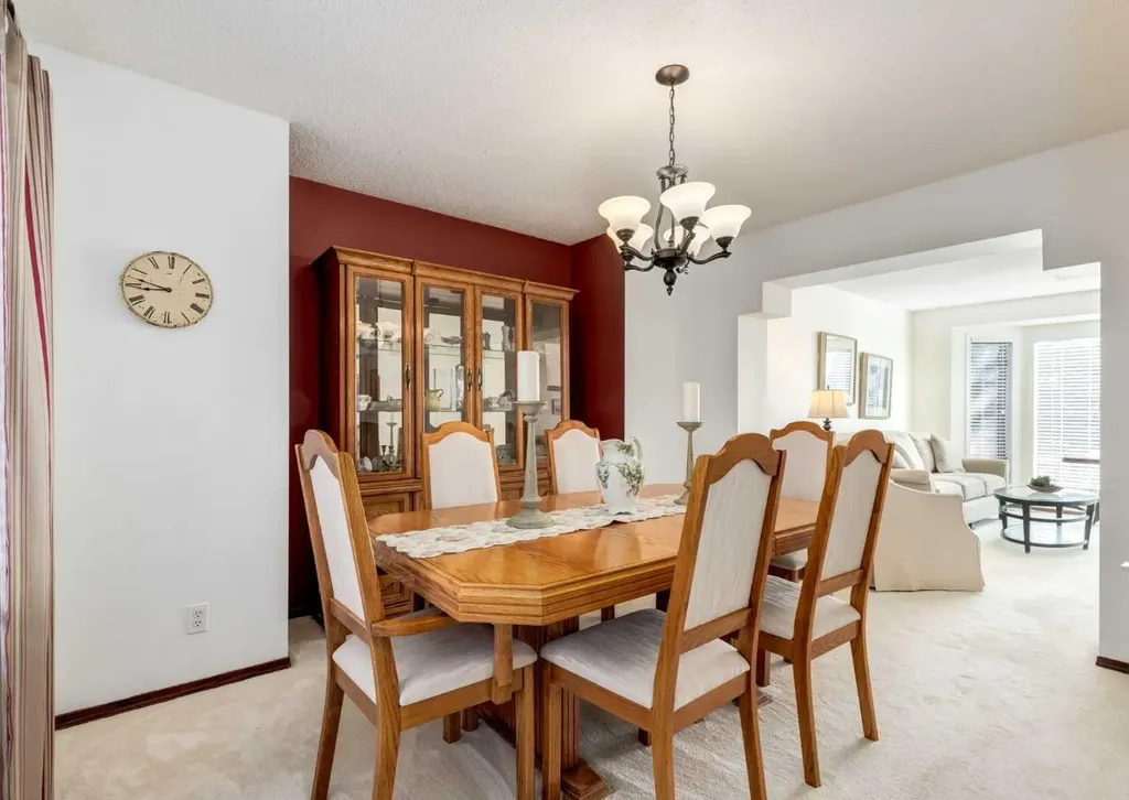 83 Gleneagles Close Cochrane AB T4C1N7