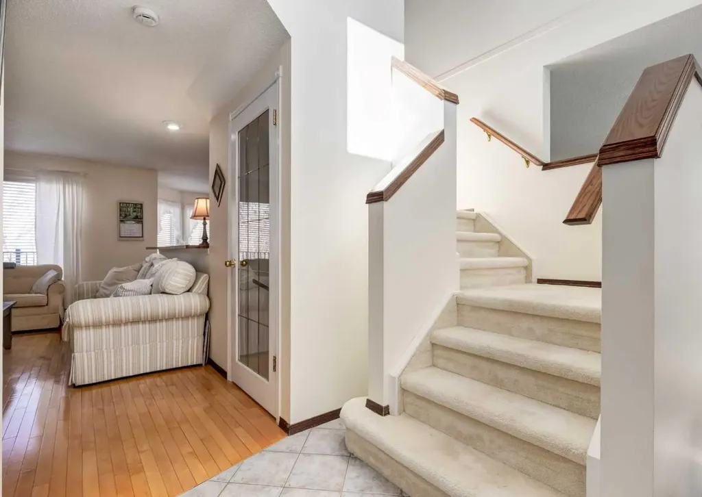 83 Gleneagles Close Cochrane AB T4C1N7