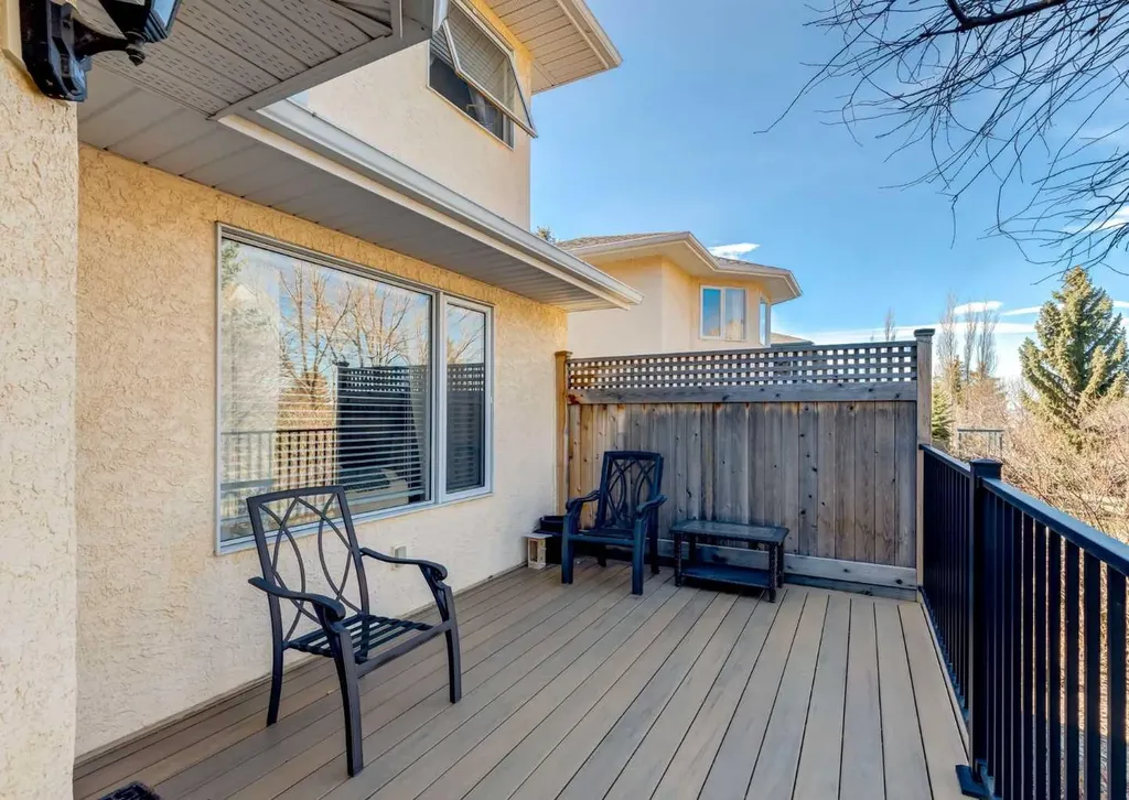 83 Gleneagles Close Cochrane AB T4C1N7