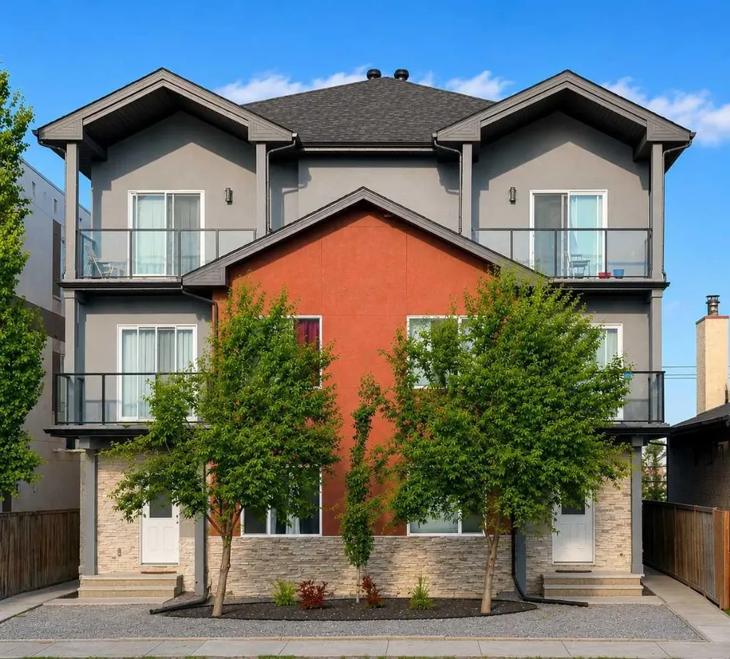 3318 Centre Street NE Calgary AB T2E 2X8