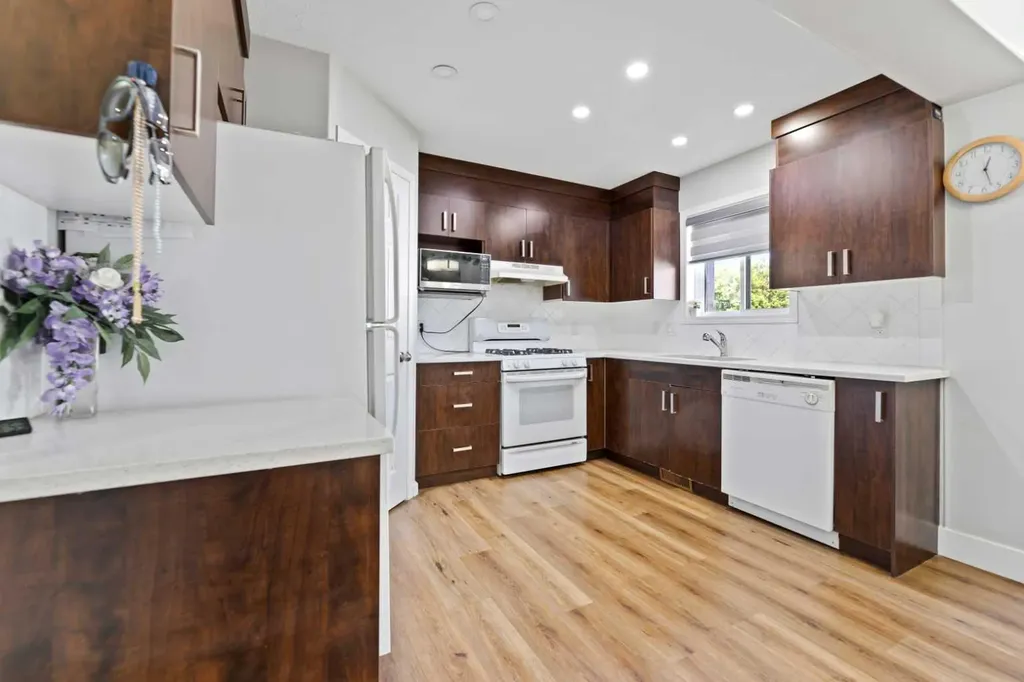 248 Taracove Road NE Calgary AB T3J 5A3