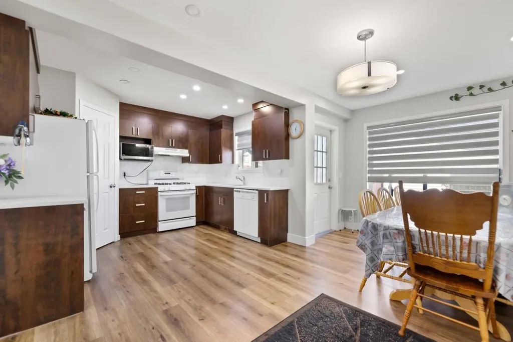 248 Taracove Road NE Calgary AB T3J 5A3