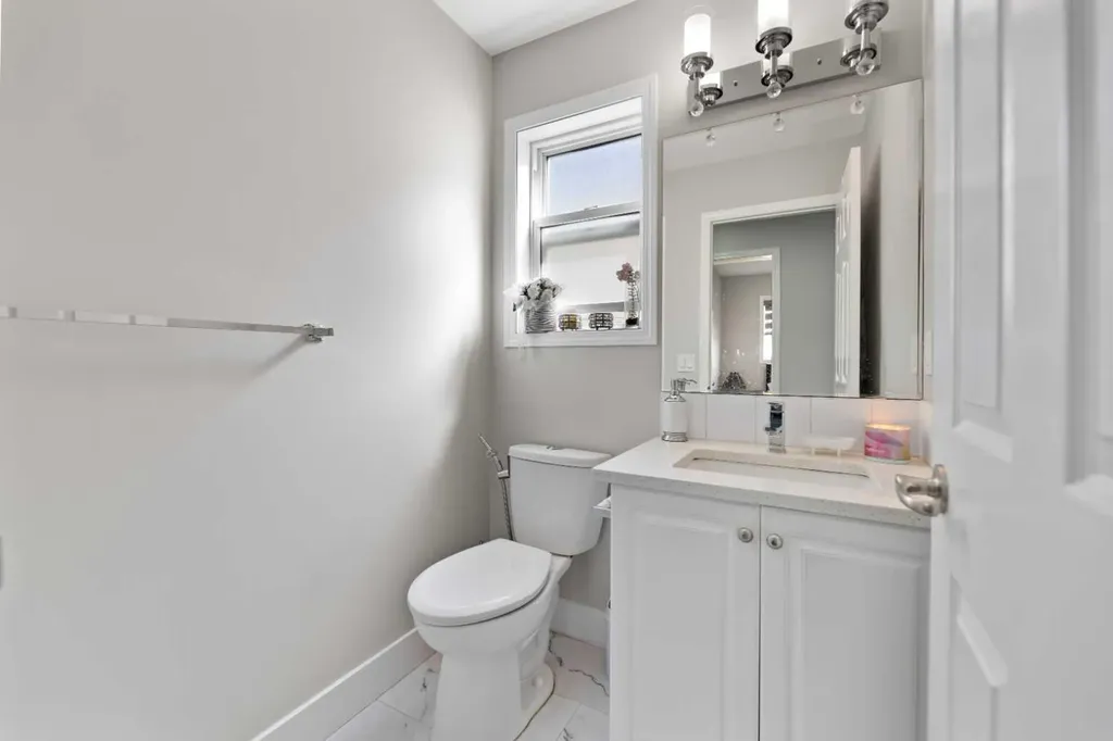 248 Taracove Road NE Calgary AB T3J 5A3