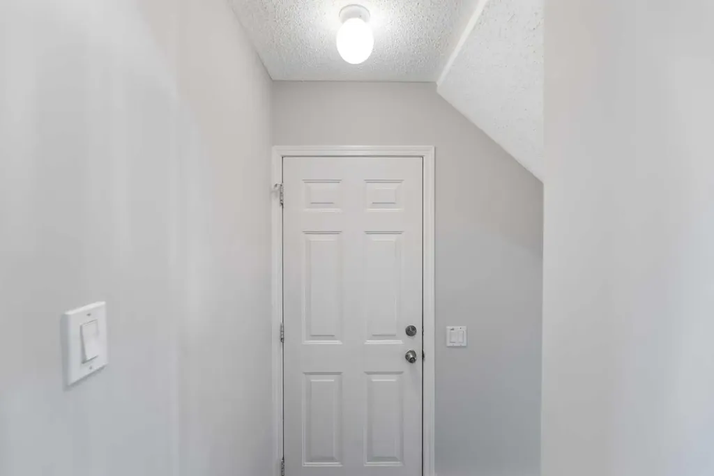 248 Taracove Road NE Calgary AB T3J 5A3