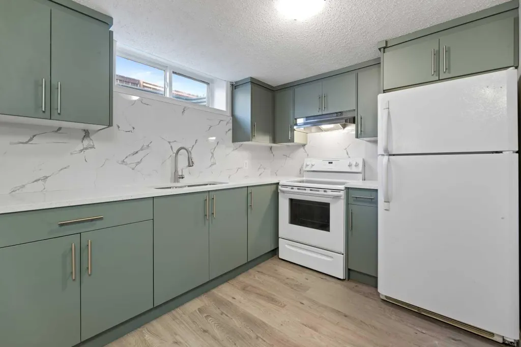 248 Taracove Road NE Calgary AB T3J 5A3