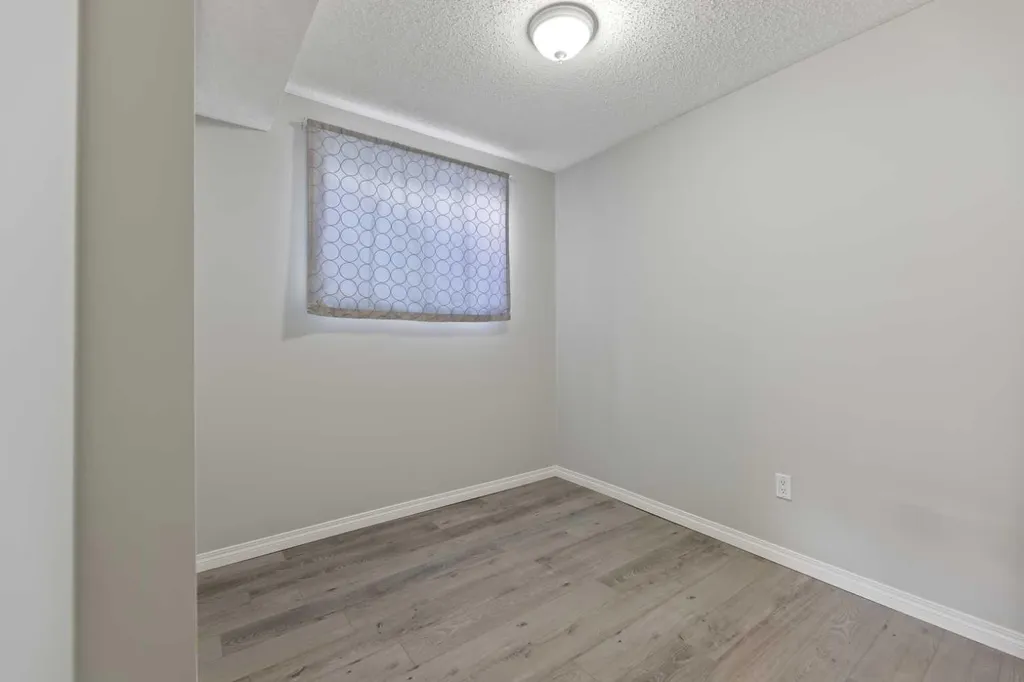 248 Taracove Road NE Calgary AB T3J 5A3
