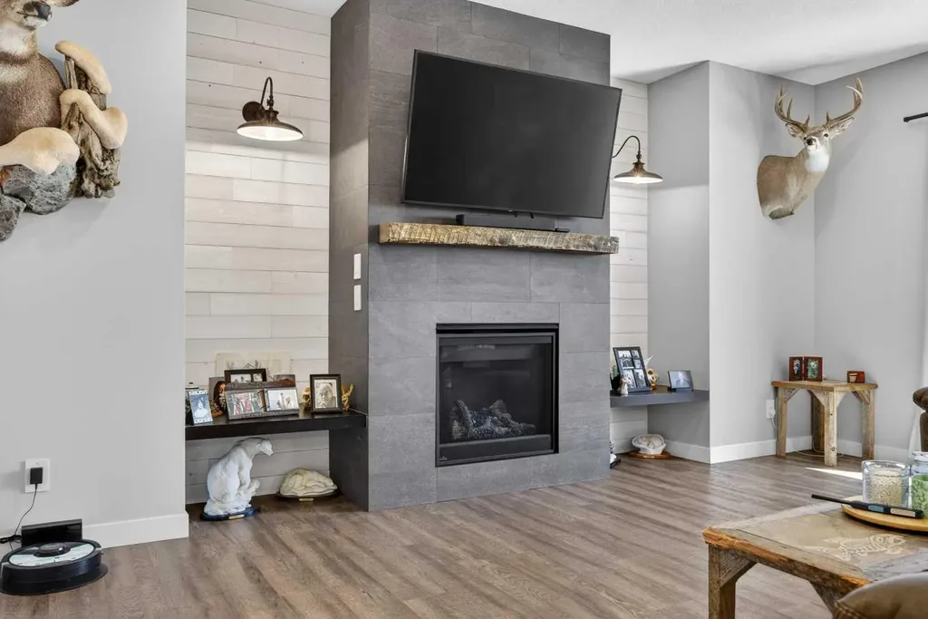 10 Bishop Circle Carstairs AB T0M 0N0