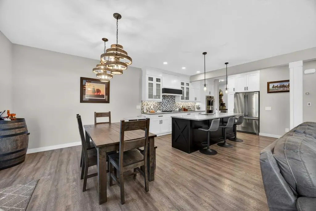 10 Bishop Circle Carstairs AB T0M 0N0