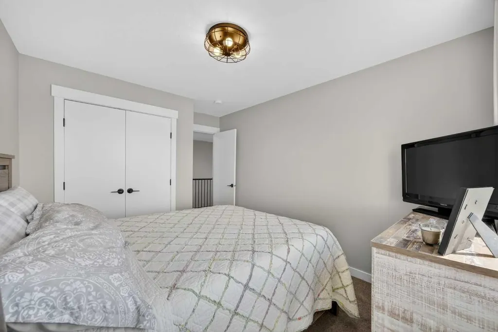 10 Bishop Circle Carstairs AB T0M 0N0