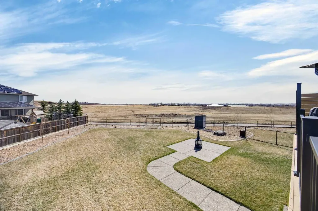 10 Bishop Circle Carstairs AB T0M 0N0