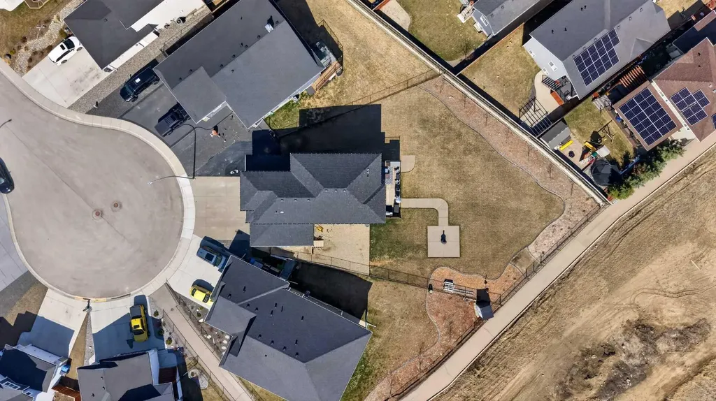 10 Bishop Circle Carstairs AB T0M 0N0