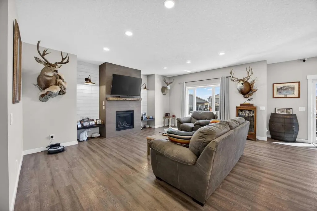 10 Bishop Circle Carstairs AB T0M 0N0
