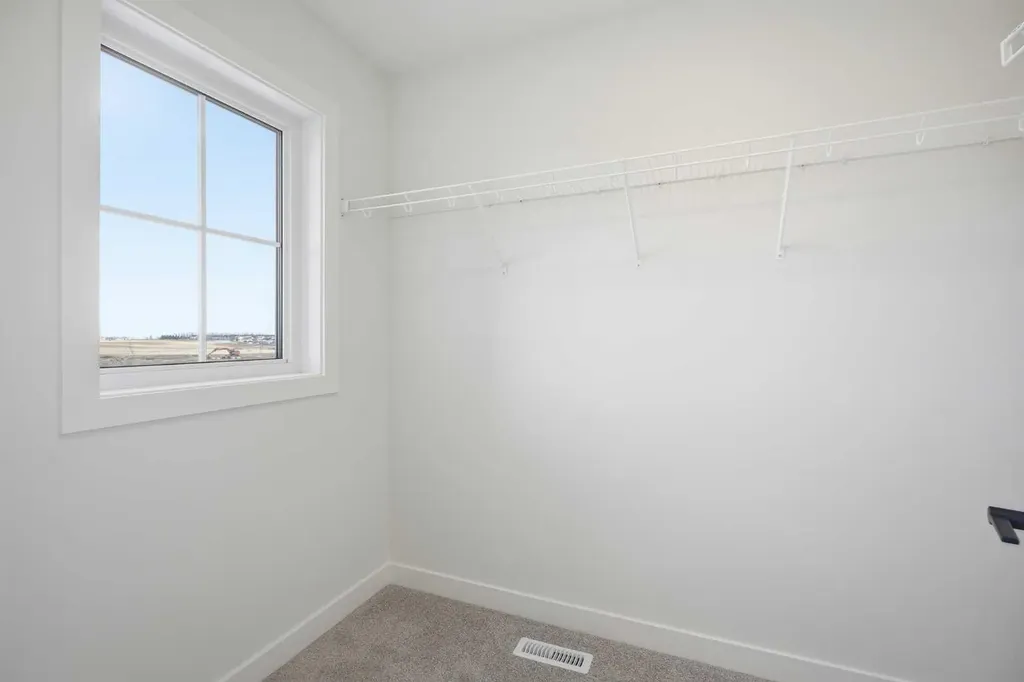 201 Bridgeport Gate Chestermere AB T1X 3E2