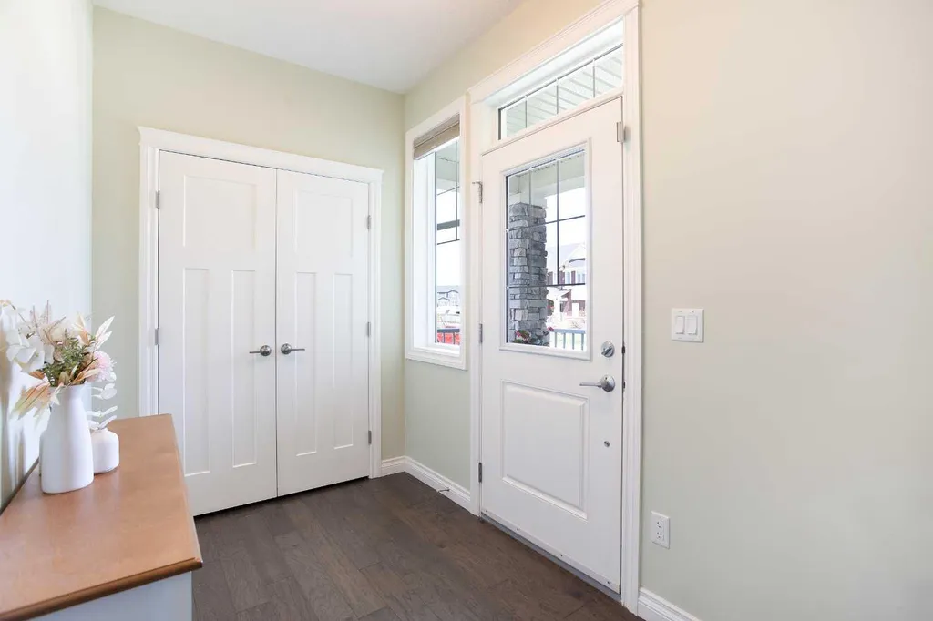 87 Baywater Rise SW Airdrie AB T4B 3V3