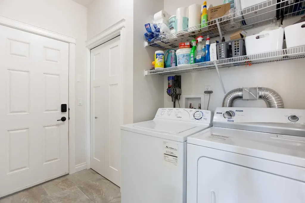 87 Baywater Rise SW Airdrie AB T4B 3V3