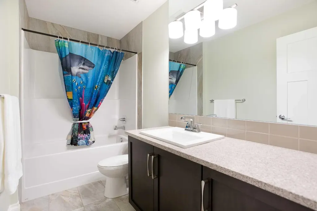 87 Baywater Rise SW Airdrie AB T4B 3V3