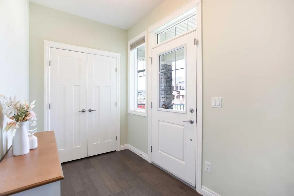 87 Baywater Rise SW Airdrie AB T4B 3V3