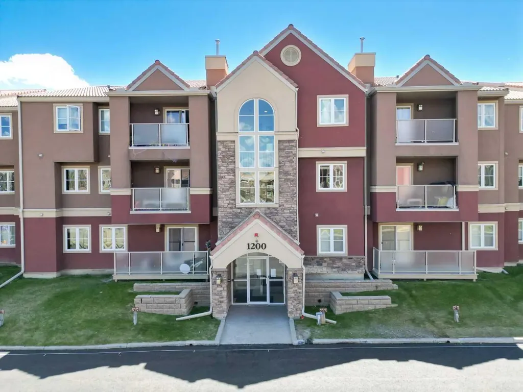 1211 Edenwold Heights NW Calgary AB T3A 3Y5