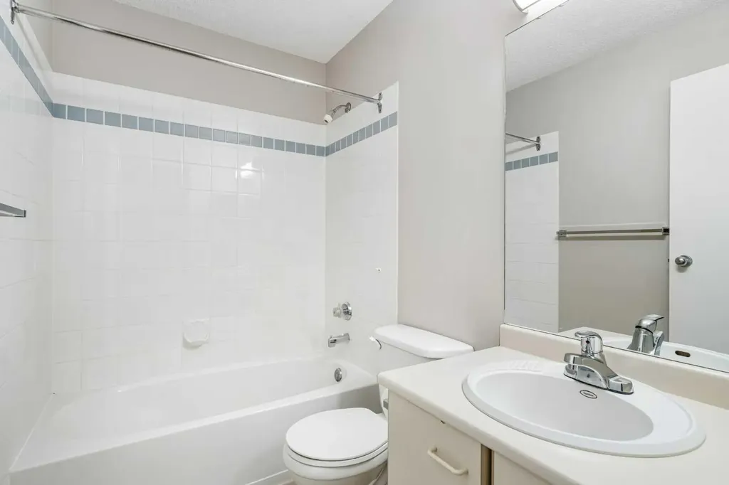 3400 Edenwold Heights NW Calgary AB T3A 3Y5