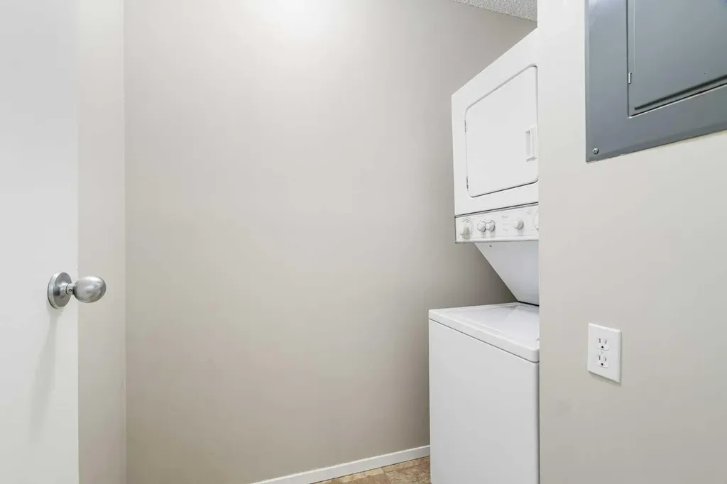 1200 Edenwold Heights NW Calgary AB T3A 3Y5