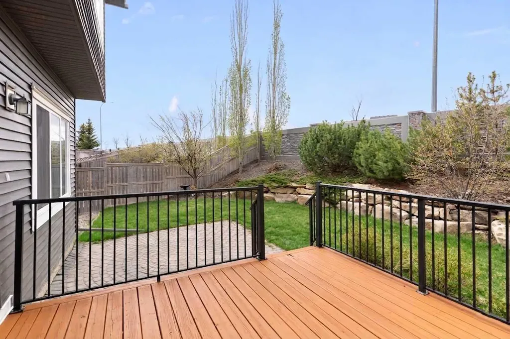 51 Sage Bank Court NW Calgary AB T3R 0K7