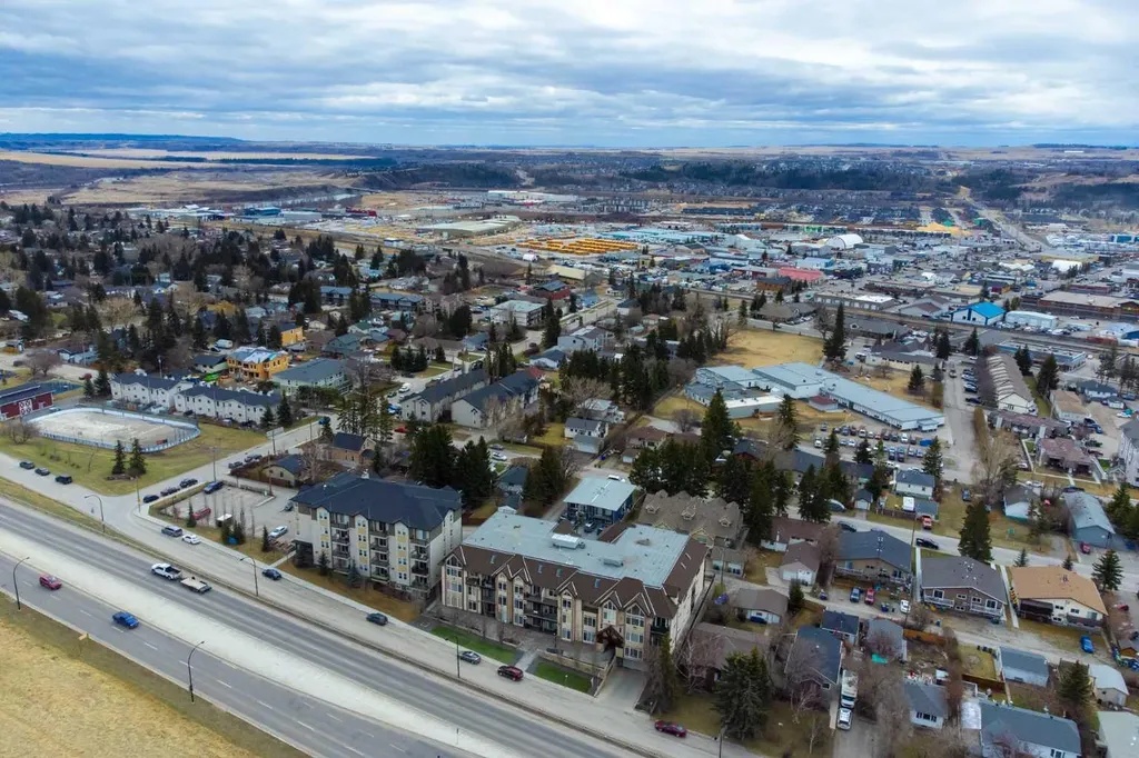 141 Mountain Street Cochrane AB T4C1Z5