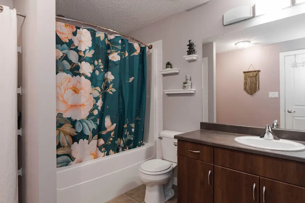 136C Sandpiper Road Fort Mcmurray AB T9K 0J7