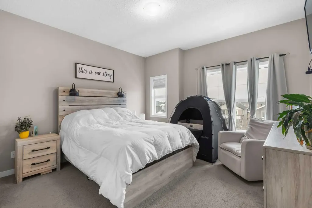 250 Fireside View Cochrane AB T4C2M2