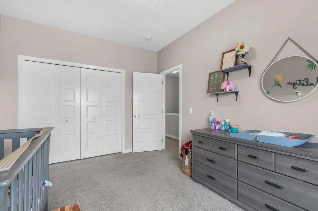 250 Fireside View Cochrane AB T4C2M2