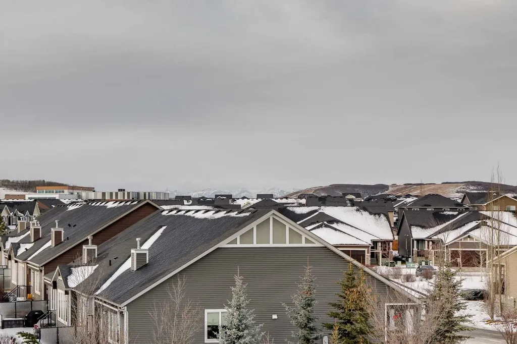 250 Fireside View Cochrane AB T4C2M2