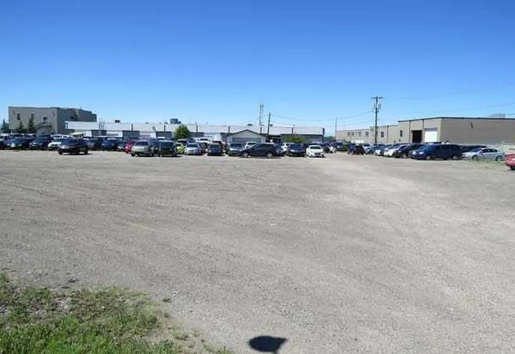 315 Moraine Road NE Calgary AB T2A 7L3