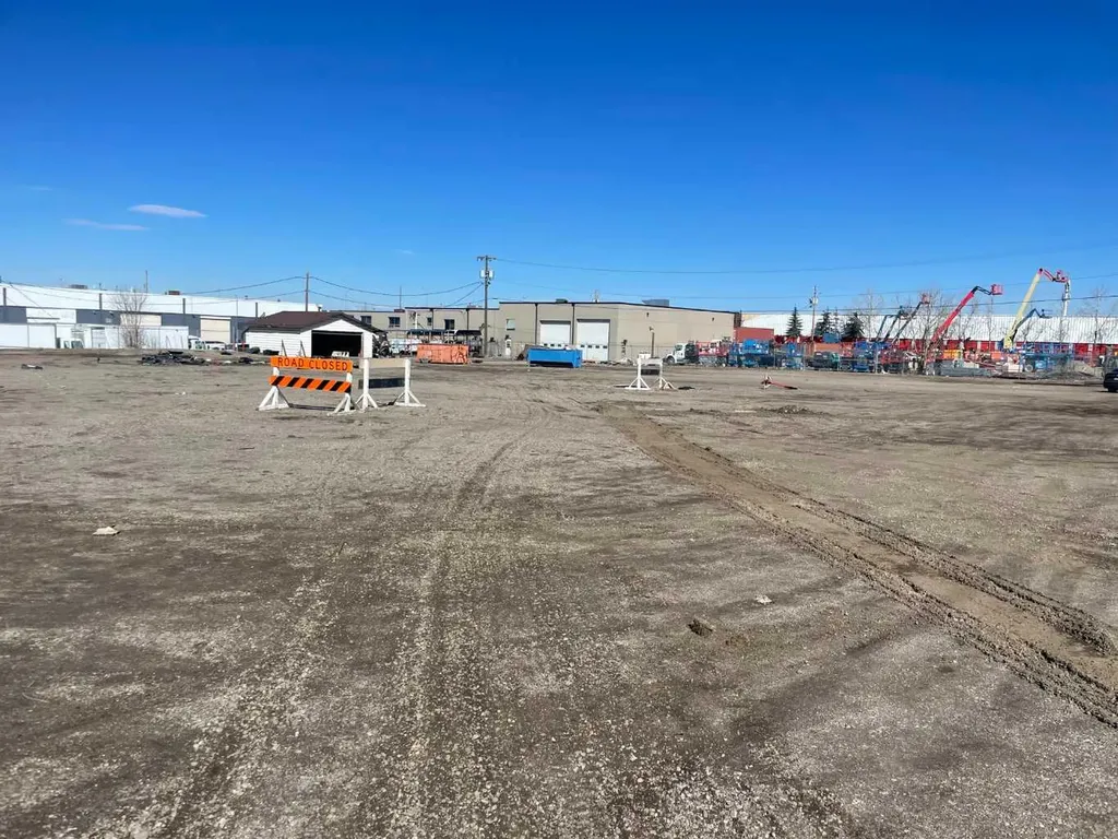 315 Moraine Road NE Calgary AB T2A 7L3