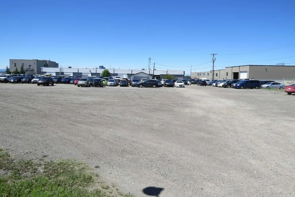 315 Moraine Road NE Calgary AB T2A 7L3
