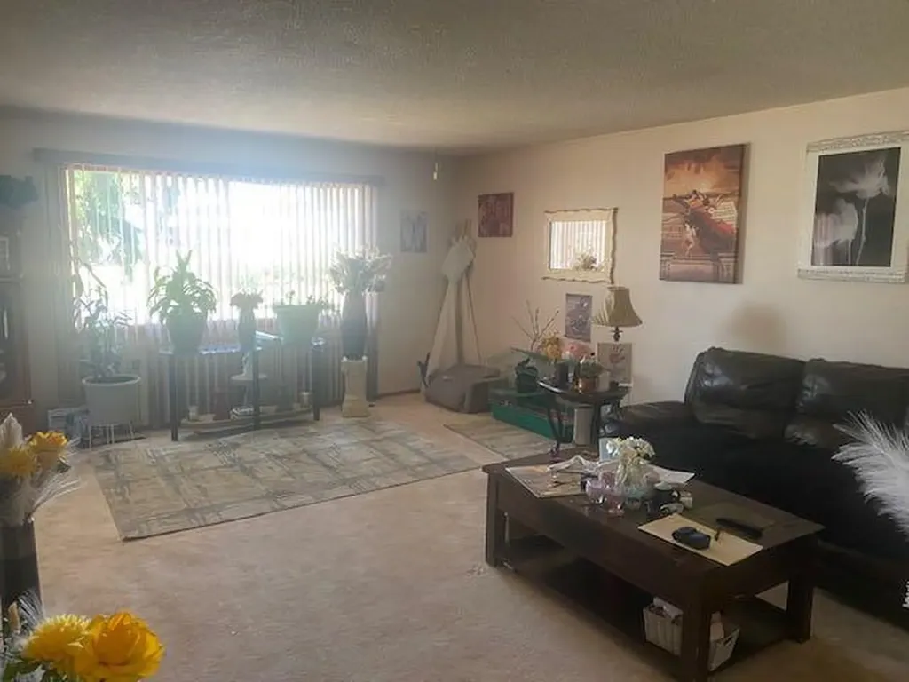 5325 53 Avenue Bashaw AB T0B 0H0